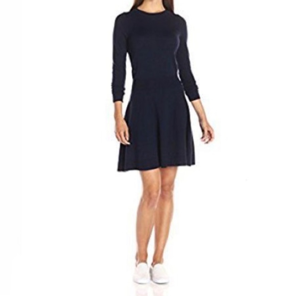 Lacoste French Knit Long-Sleeve Mini Dress in Navy (38 FR / 6 US)